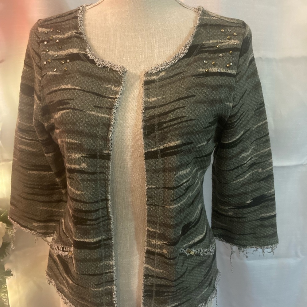 American rag size small like new pre owned.